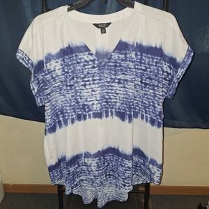 Simply Vera White and Blue Patterned Blouse